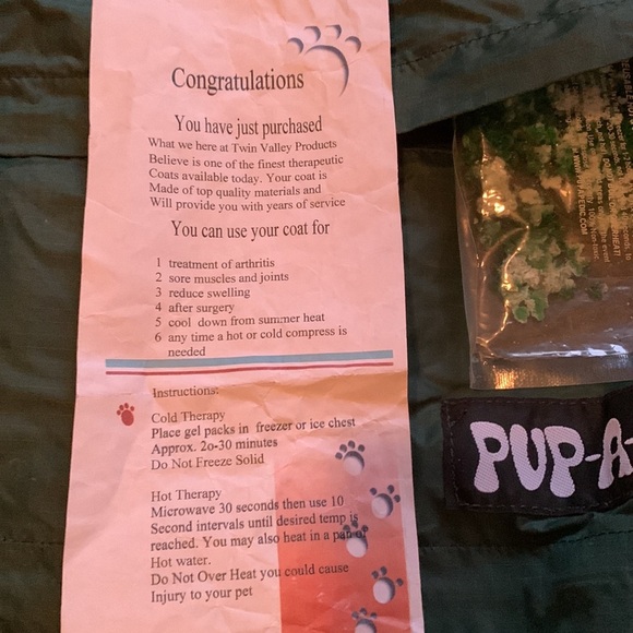 Pup-a-pedic vest with cool/heating gel packs and carrier bag 🔴 - Picture 6 of 7